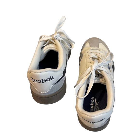 Reebok Women's Sneakers Size 6 - Picture 5 of 6